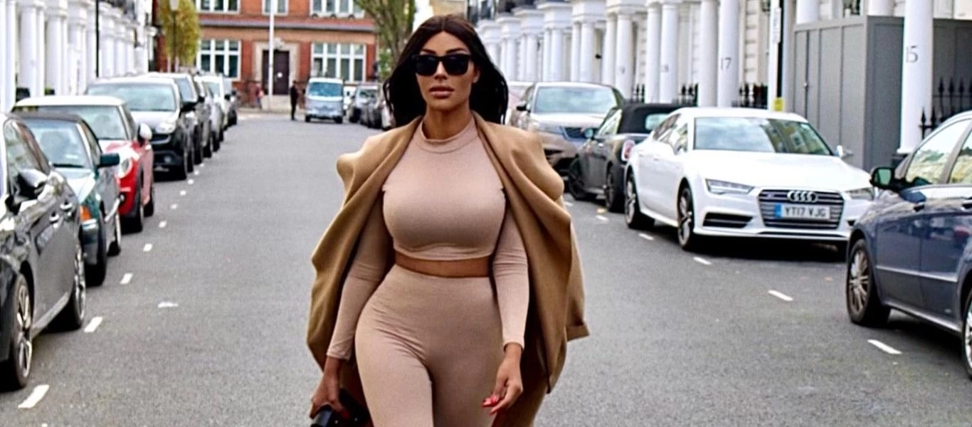 Λονδίνο: Γυναίκα ξόδεψε 1 εκατ. λίρες για να μοιάσει στην Κιμ Καρντάσιαν (φώτο)